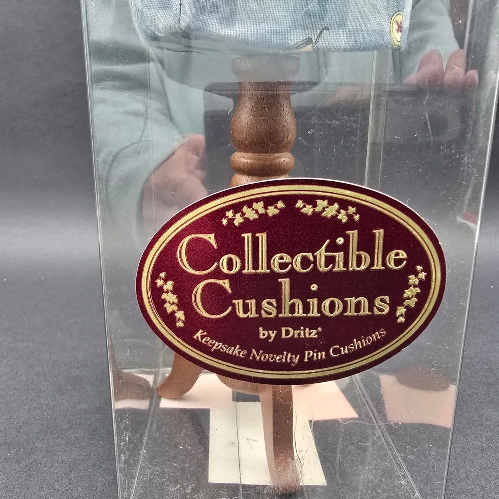 Dritz collectible cushions